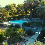 Monica's Tropical וילה *