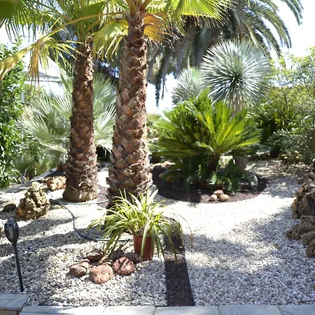 Villa Monica's Tropical Nea Iraklitsa
