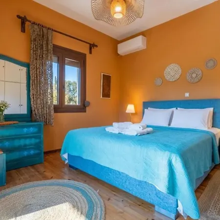 Monica's Tropical Villa *
