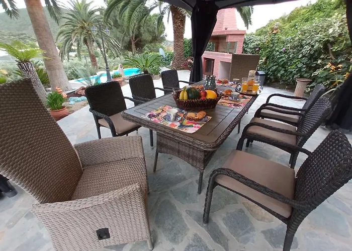 Villa Monica's Tropical