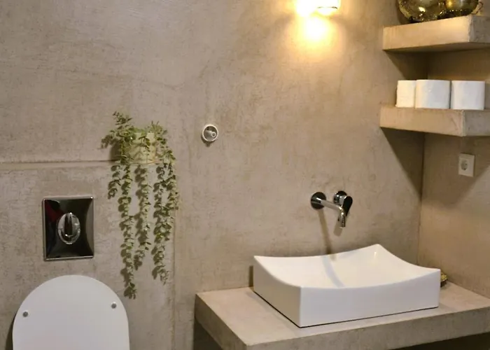 Monica's Tropical Nea Iraklitsa