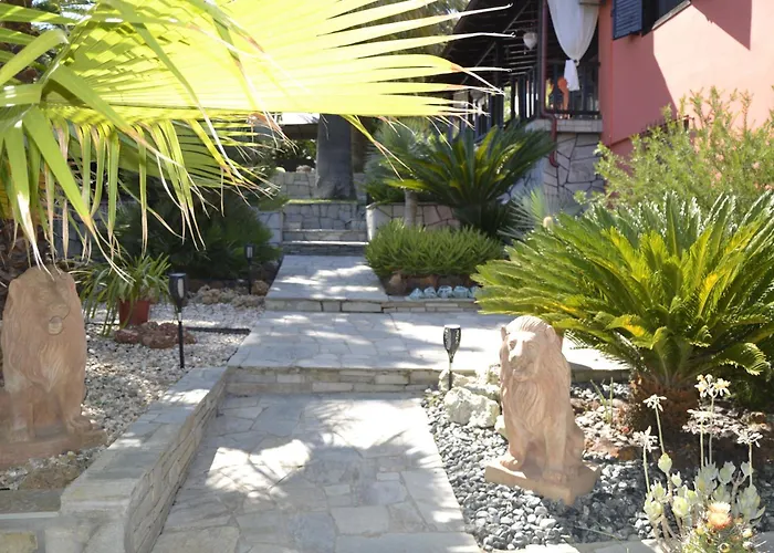 Monica's Tropical Nea Iraklitsa