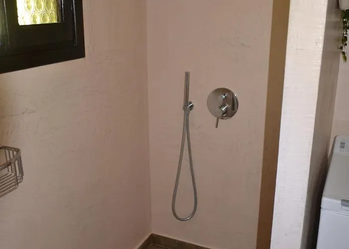 Monica's Tropical Villa Nea Iraklitsa