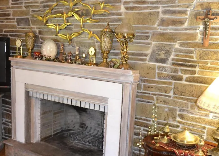 Monica's Tropical Villa