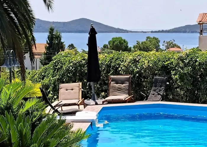 Villa Monica's Tropical *